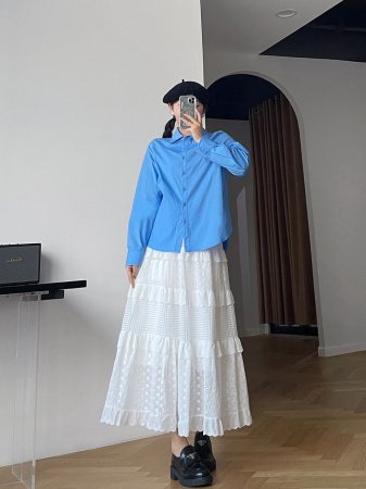 Высокая юбка с кружевом 2024 фото