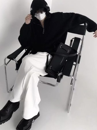 Мужская вязаная толстовка с капюшоном oversize фотография