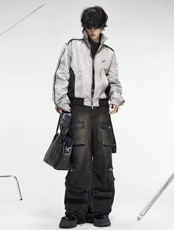 Мужские джинсы с широкими штанинами и множеством карманов фото