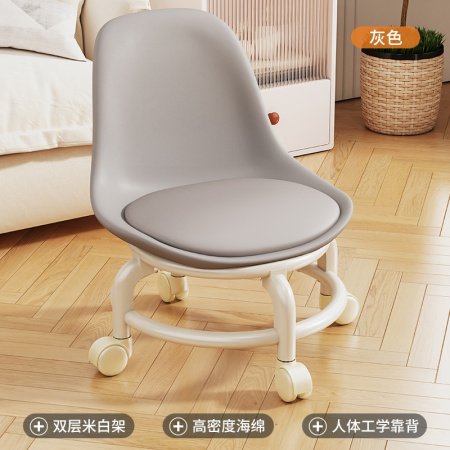 Детский стул с колесиками и подставкой для ног фото