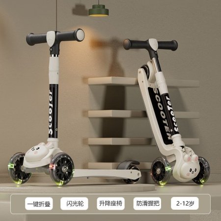 Детский самокат фотография