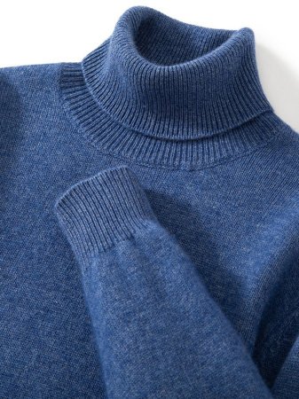 Мужской свитер из кашемира с высоким воротником фото