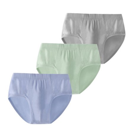 Детские трусы в упаковке из трех штук изображение