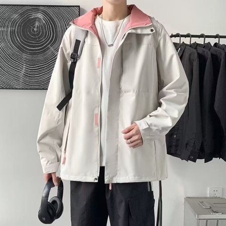 Ветровка с водонепроницаемой тканью фото