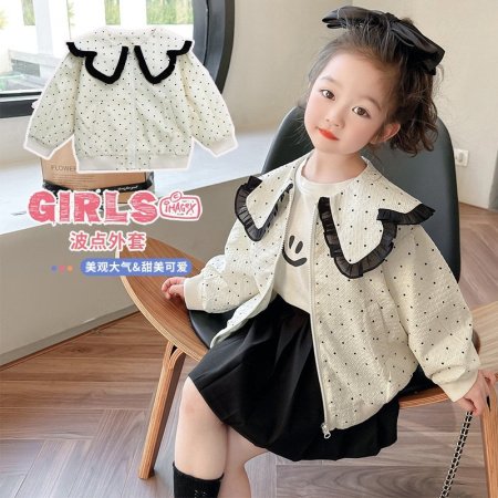 Детская куртка с воротником и узором в горошек изображение