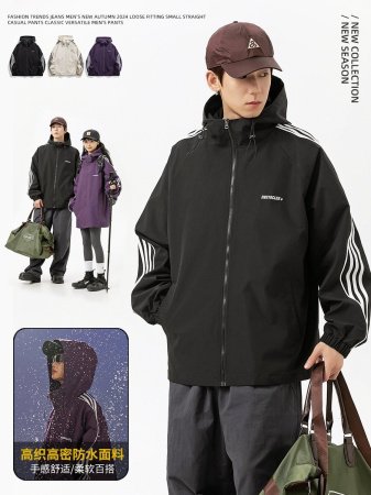 Женская и мужская ветровка для активного отдыха фотография