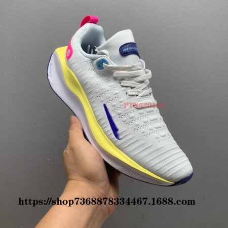 Беговые кроссовки React Infinity Run Flyknit 4Gore-Tex фотография