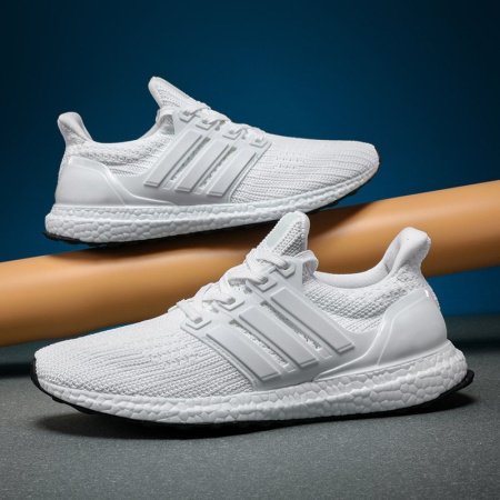 UB4.0 спортивные кроссовки фотография
