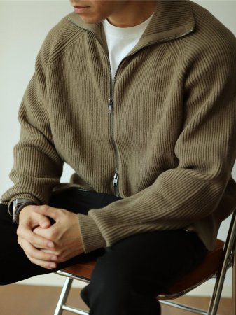 Мужская толстовка с молнией и высоким воротником изображение