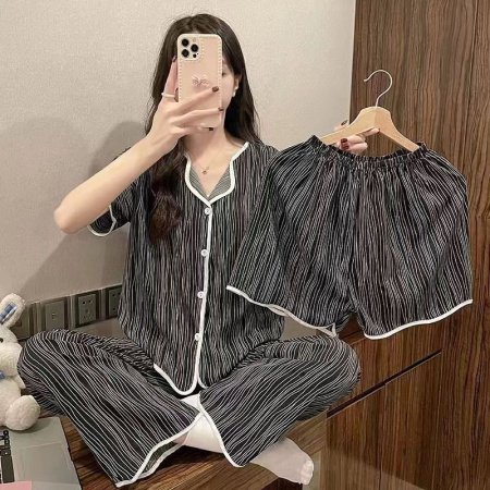 Летний женский пижамный комплект из молочного шелка фотография