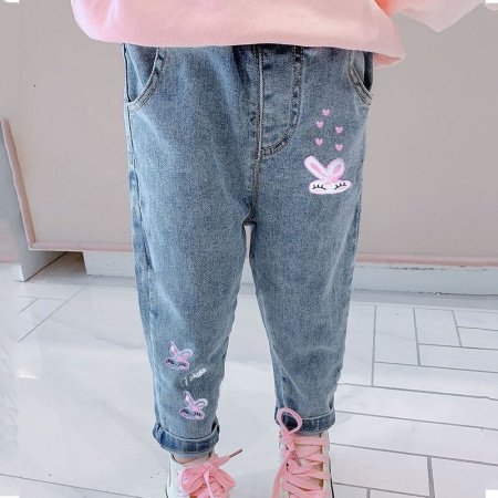 Детские джинсы с бабочкой изображение
