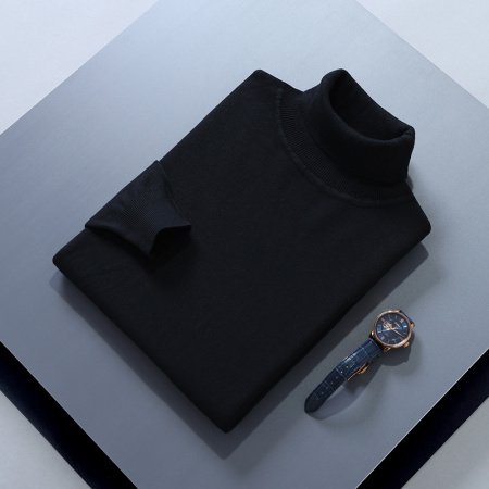 Мужской свитер с высоким воротником на осень и зиму изображение