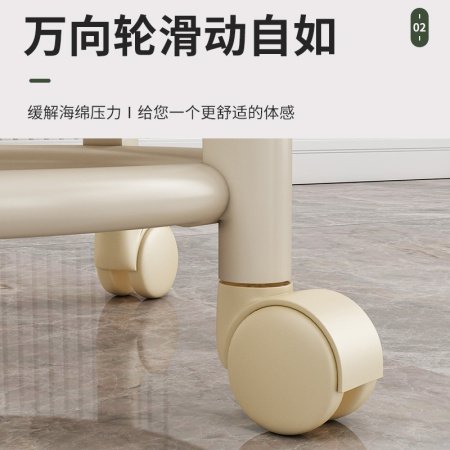 Детский стул с колесиками и подставкой для ног фото