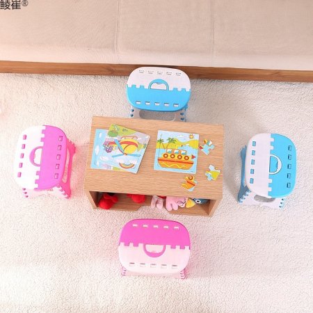 Складной пластиковый табурет для ванной комнаты и детей изображение