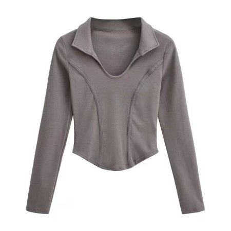 Длинный свитер с удлиненным воротником U-образного выреза изображение