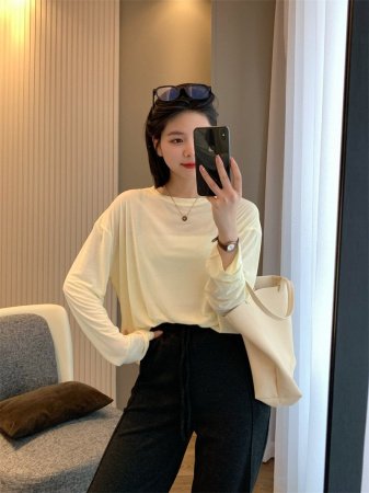 Футболка с длинным рукавом и защитой от солнца фото