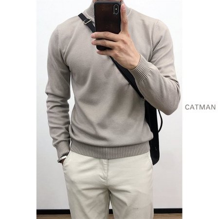 Мужской свитер с полувысоким воротником фотография