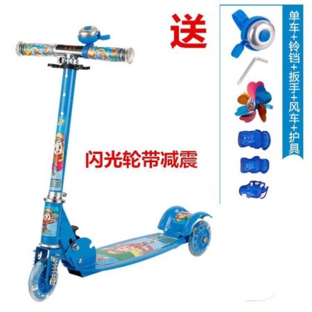 Детский трехколесный самокат фотография