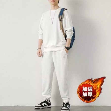 Мужской костюм для досуга осенне-зимний с широкими свободными длинными рукавами и длинными брюками фото