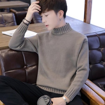 Мужской свитер с высоким воротником изображение