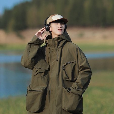 Ветровка военного стиля с капюшоном изображение
