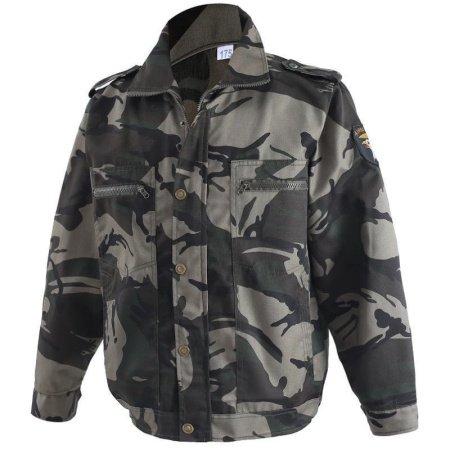 Рабочий костюм с камуфляжным рисунком изображение