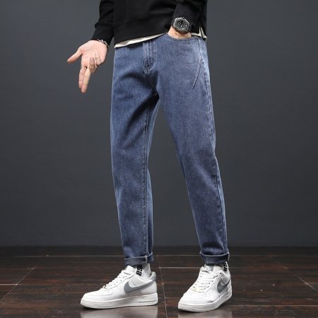 Мужские джинсы весна-лето 2024 фотография