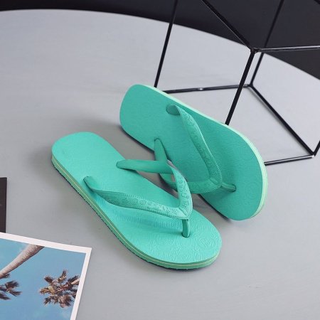 Мужские летние пляжные шлепанцы фотография