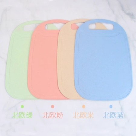 Кухонная доска с защитой от плесени фотография