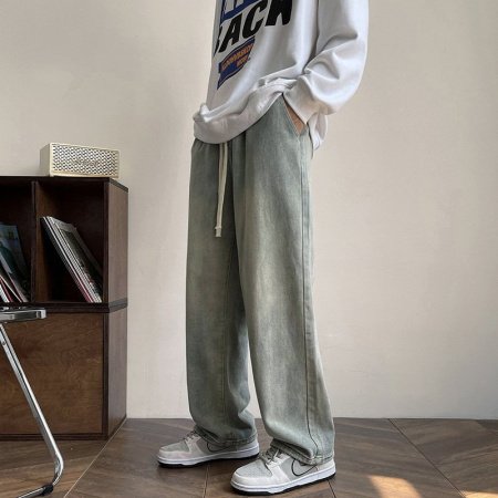 Летние мужские джинсы с разрывами и прямыми штанинами фото