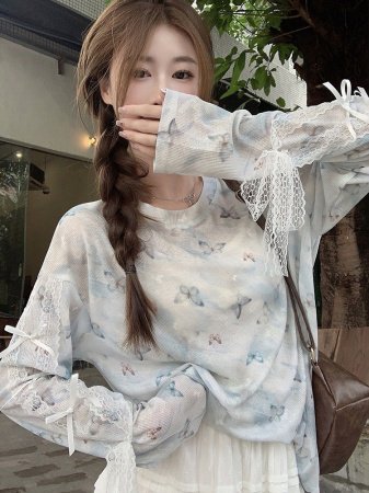 Летняя футболка с длинным рукавом и защитой от солнца фотография