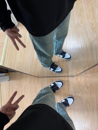 Мужские джинсы осенней коллекции 2024 фотография