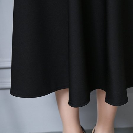 Длинная юбка в стиле ретро с высокой талией фотография