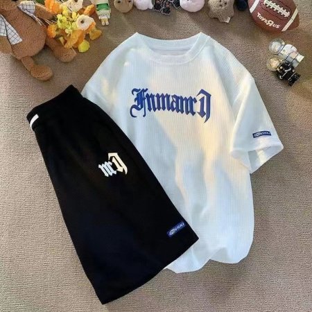 Мужской летний спортивный комплект фотография