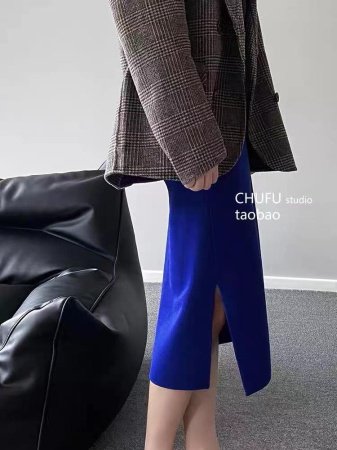 Женская длинная юбка с разрезом сзади изображение