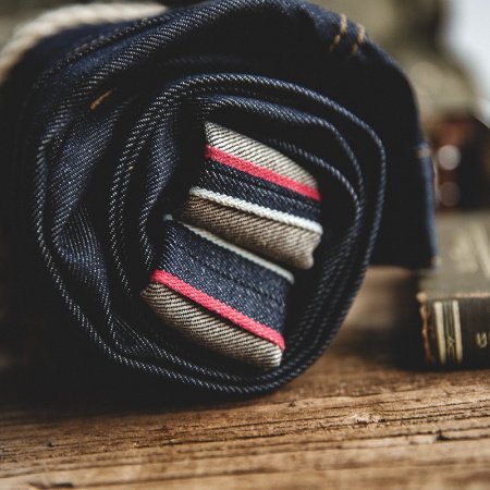 Джинсы Маден винтажные прямые джинсы с красным биркой фотография