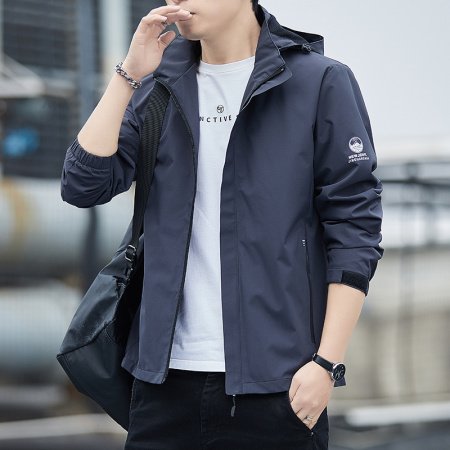 Мужская ветровка съемным капюшоном изображение