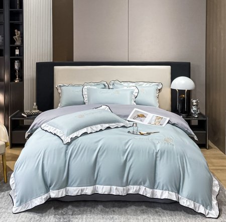 Постельное белье из чистого шелка фото