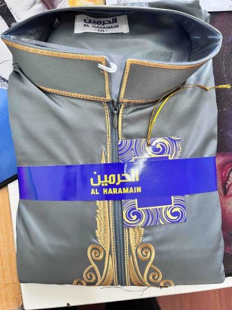 Мужской халат с вышивкой и длинным рукавом изображение