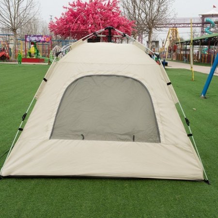 Палатка для отдыха на свежем воздухе фотография