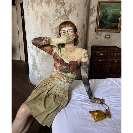 Женская футболка с длинным рукавом и уникальным дизайном изображение