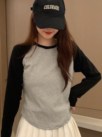 Женская футболка с длинным рукавом фотография