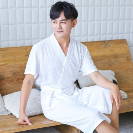 Халат для ванной комнаты с рисунком в клетку изображение