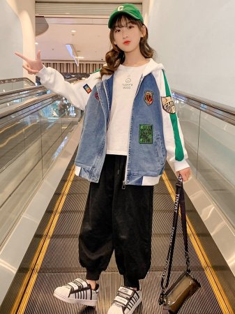 Детская бейсбольная куртка из джинсовой ткани с капюшоном фото