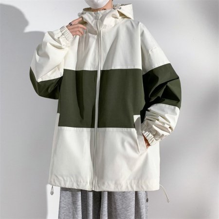 Куртка с капюшоном и принтом фото