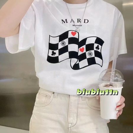 Футболка с коротким рукавом и принтом маленькой собачки фотография