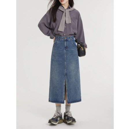 Джинсовая юбка с высокой талией и разрезом в стиле ретро изображение