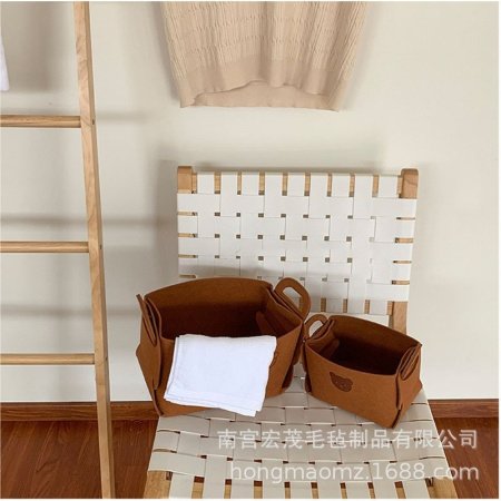 Корзина для белья с медвежонком изображение