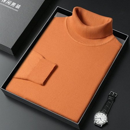 Мужской свитер с высоким воротником фотография