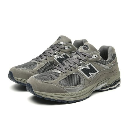 Кроссовки New Balance 2002R изображение